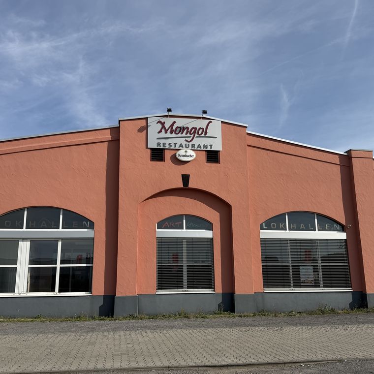 Restaurant Mongol von außen bei Tag